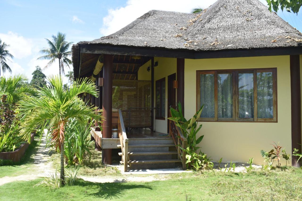 Jonas And Twins Hotel General Luna (Surigao del Norte)