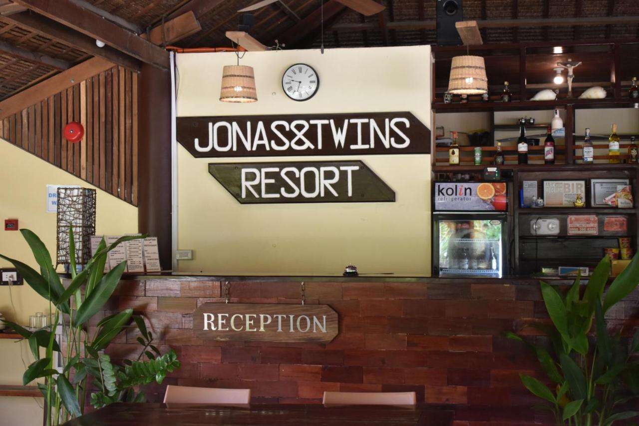 Hotel Jonas And Twins